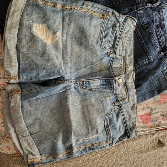 Lot of women's size 10 denim. - Picture 4 of 14